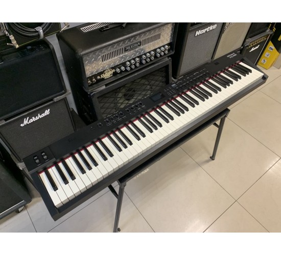 Roland RD-88 сценическое цифровое пианино USED