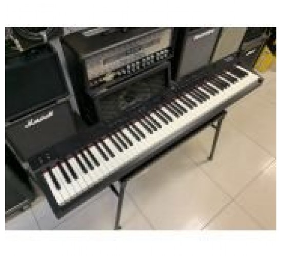 Roland RD-88 сценическое цифровое пианино USED