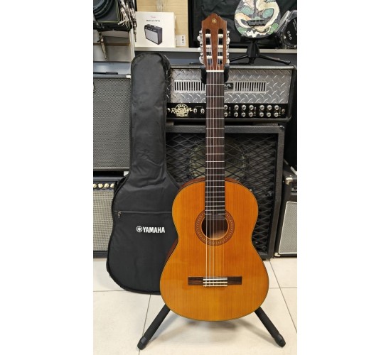Yamaha CG142C классическая гитара USED