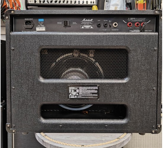 Marshall DSL40C комбоусилитель гитарный ламповый, 40 Вт USED