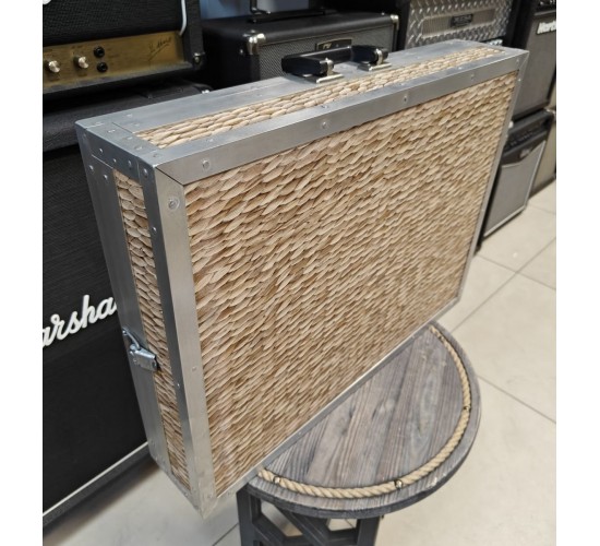 Кейс для гитарных педалей USED