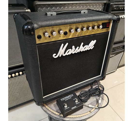 Marshall Artist 4203 гитарный ламповый комбоусилитель, 30 Вт USED