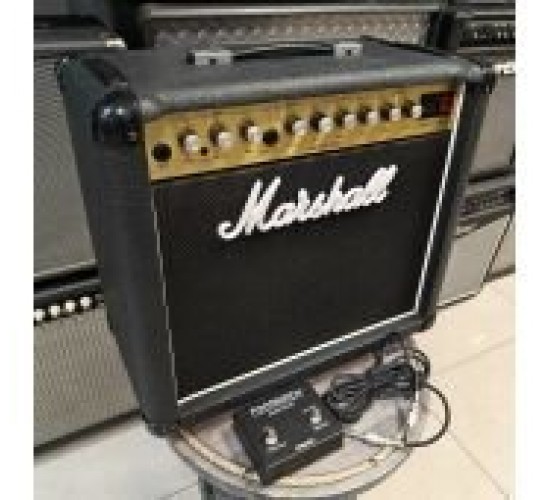 Marshall Artist 4203 гитарный ламповый комбоусилитель, 30 Вт USED