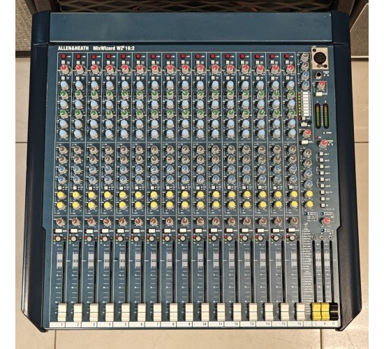 Allen & Heath MixWizard WZ3 16:2 аналоговый микшерный пульт USED