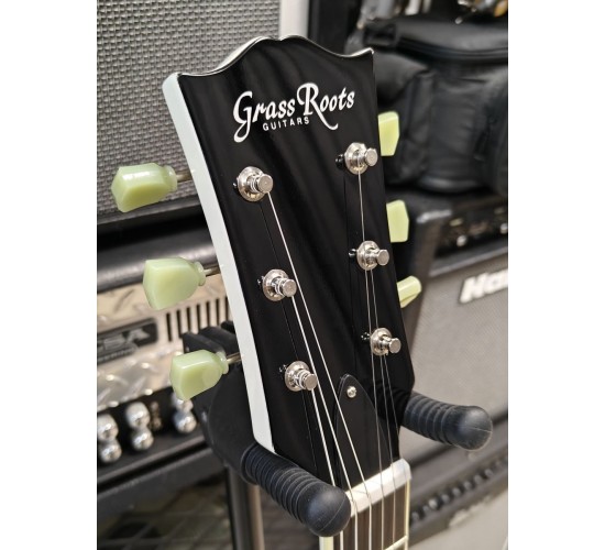 Grass Roots SG электрогитара, цвет белый, Корея 2011 USED