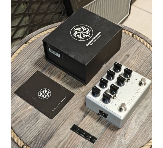 Darkglass Electronics Vintage Ultra педаль басовый преамп/овердрайв USED