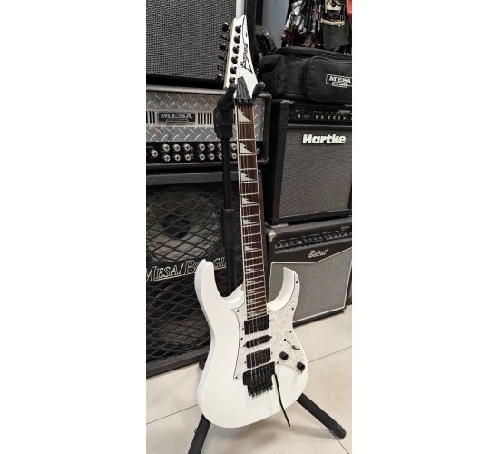 Ibanez RG350DX электрогитара, цвет белый USED