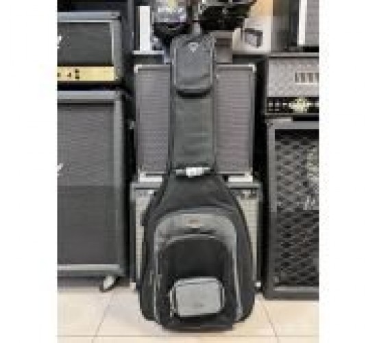 CNB EGB1600 чехол для электрогитары USED
