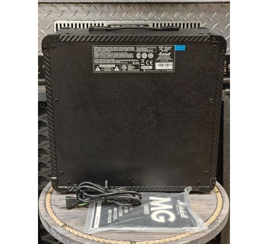 Marshall MG15CFX гитарный комбоусилитель, транзисторный, 15 Вт USED