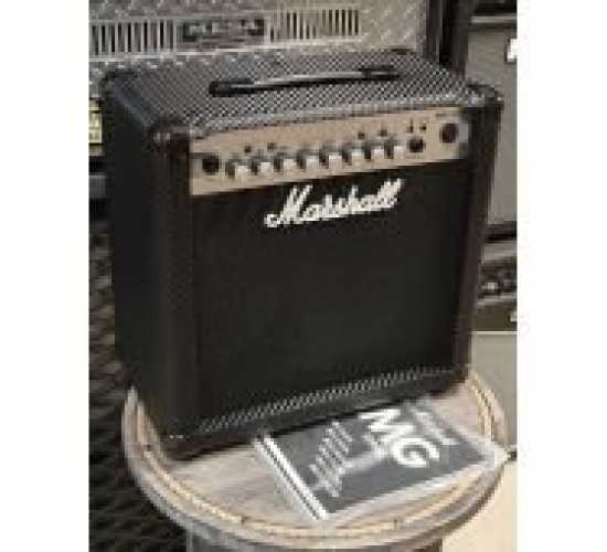 Marshall MG15CFX гитарный комбоусилитель, транзисторный, 15 Вт USED