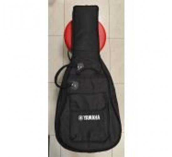 Yamaha чехол для акустической гитары, плотный, утеплённый USED