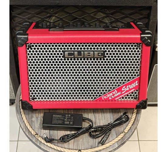 Roland Cube Street RD гитарный комбоусилитель USED