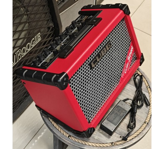 Roland Cube Street RD гитарный комбоусилитель USED