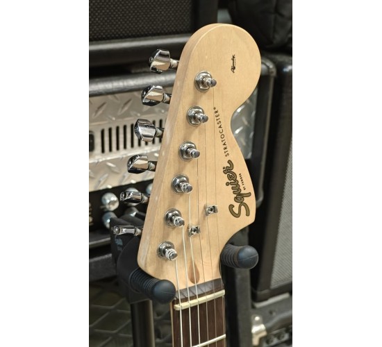 Fender Squier Stratocaster Affinity SSS электрогитара, цвет Olympic White USED