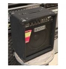 Fender RUMBLE 25 комбоусилитель басовый USED