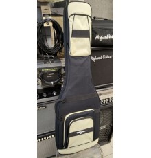 MonoGram Чехол для бас-гитары, утепленный USED