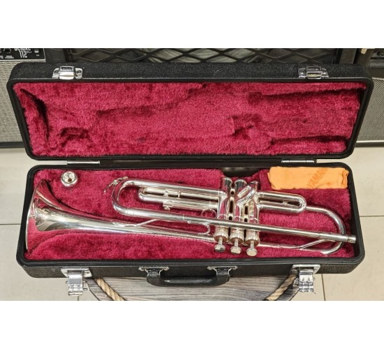 Yamaha YTR-1310S труба, Япония USED