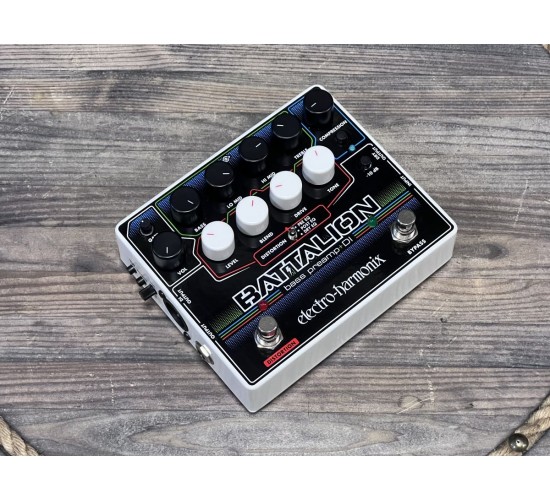 Electro-Harmonix BATTALION bass preamp + DI басовая педаль - преамп USED