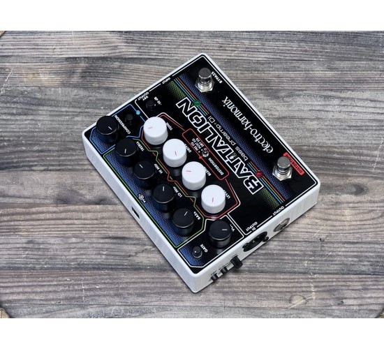Electro-Harmonix BATTALION bass preamp + DI басовая педаль - преамп USED