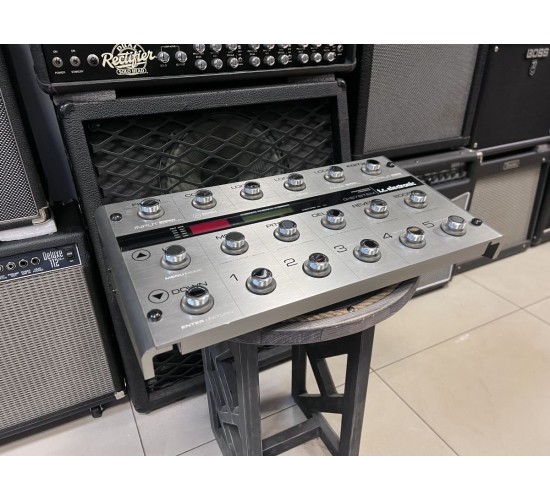 TC Electronic G-System Процессор эффектов для электрогитары USED