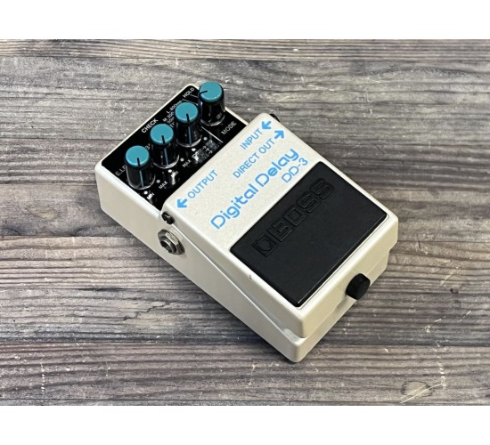 Boss DD-3 педаль гитарная Digital Delay, Япония USED