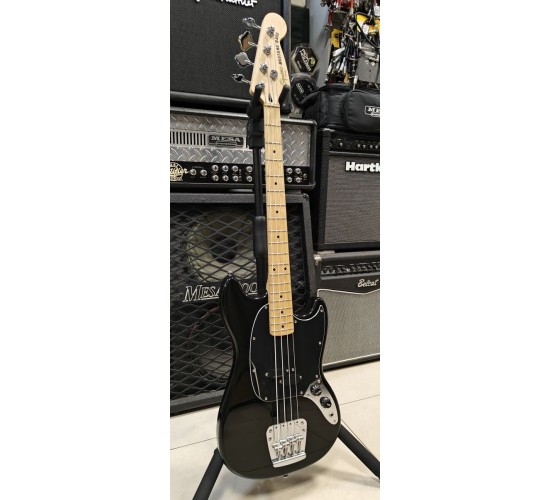 Fender Squier Vintage Modified Mustang Bass бас-гитара, цвет черный USED