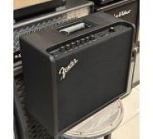 Fender Mustang GT 100 моделирующий гитарный комбоусилитель, 100 Вт USED