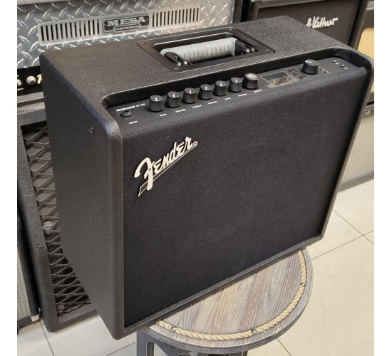 Fender Mustang GT 100 моделирующий гитарный комбоусилитель, 100 Вт USED