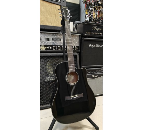 Fender CD-60SCE Dread/BLK электроакустическая гитара, цвет черный USED