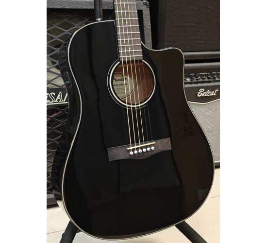 Fender CD-60SCE Dread/BLK электроакустическая гитара, цвет черный USED