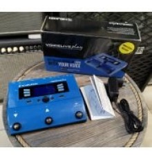 TC Helicon Voicelive Play напольный вокальный процессор эффектов USED