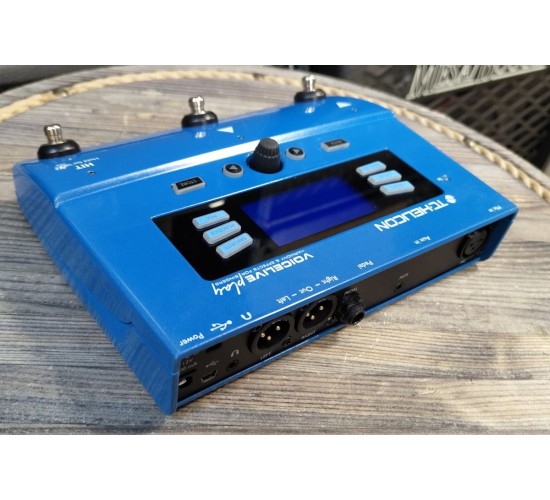 TC Helicon Voicelive Play напольный вокальный процессор эффектов USED