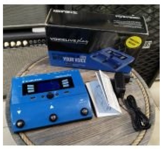 TC Helicon Voicelive Play напольный вокальный процессор эффектов USED