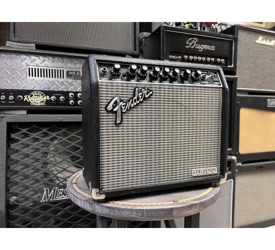 Fender Studio Drive Reverb SDR-15CE гитарный комбоусилитель USED