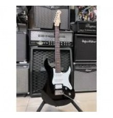 Yamaha Pacifica PAC112V BL электрогитара, цвет черный USED