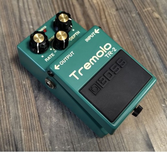 Boss TR-2 Tremolo педаль эффектов, классическое тремоло USED