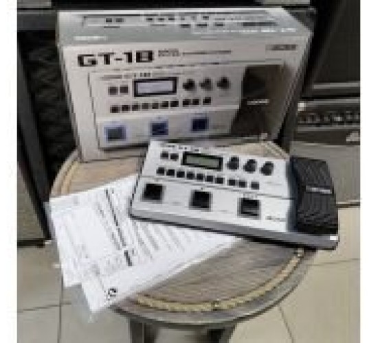 Boss GT-1B процессор эффектов для бас гитары USED