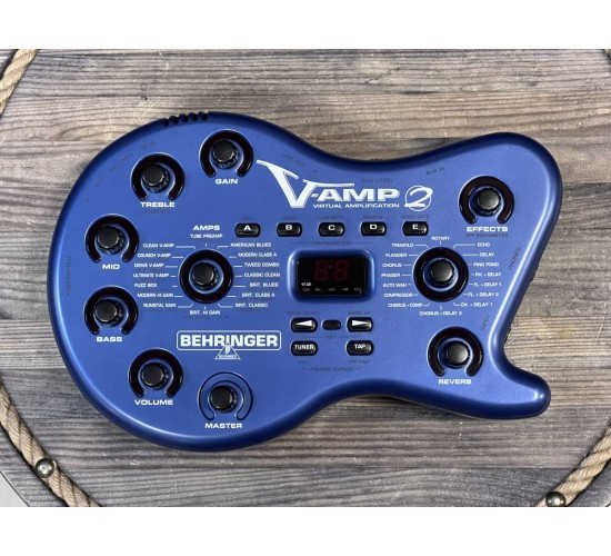 Behringer V-AMP 2 Настольный гитарный процессор цифрового моделирования USED