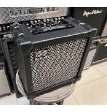 Roland CUBE-20XL электрогитарный комбоусилитель USED