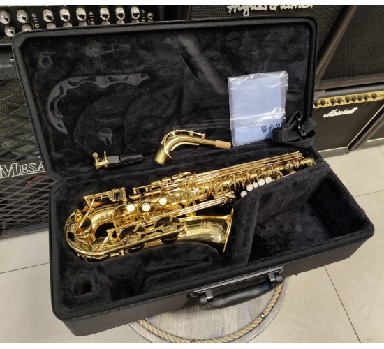 Yamaha YAS-280 альт-саксофон студенческий USED