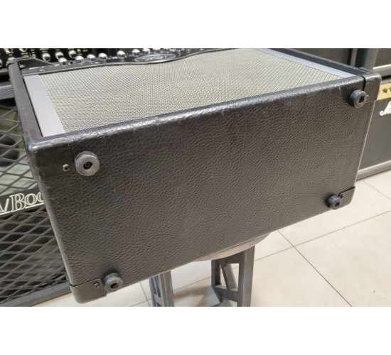 Peavey Bandit 112 транзисторный гитарный комбоусилитель USED
