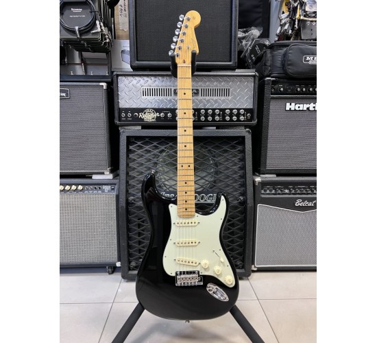 Fender American Professional II Stratocaster электрогитара, цвет черный, США USED