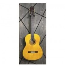 Yamaha CG142S классическая гитара USED
