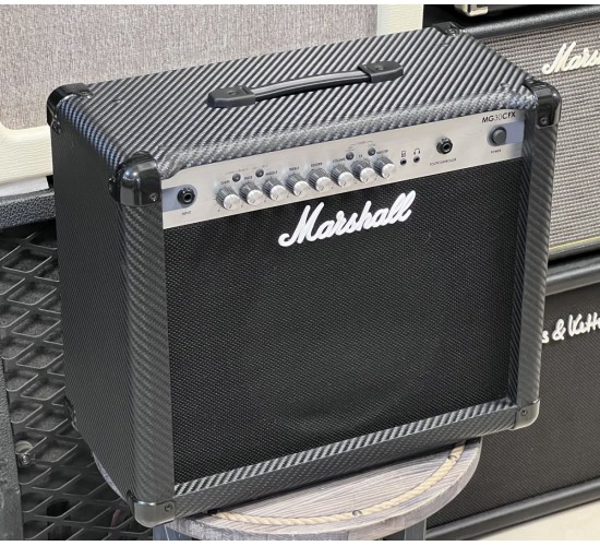 Marshall MG30CFX гитарный транзисторный комбоусилитель, 30 Вт USED