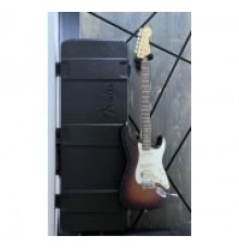 Fender American Standard Stratocaster HSS 3TS электрогитара, США 2012 USED