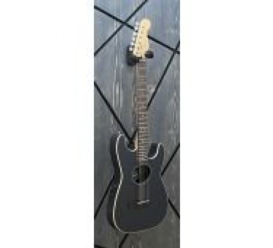 Fender Stratacoustic Black электроакустическая гитара, цвет черный USED