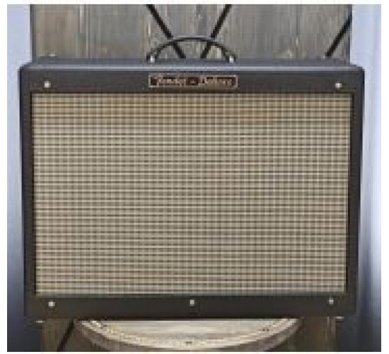 Fender Hot Rod Deluxe гитарный ламповый комбоусилитель, 40 Вт USED