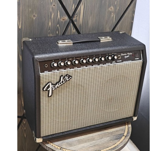 Fender SVD-20 Studio Valve Drive ламповый гитарный комбоусилитель USED