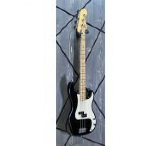 Fender Precision Bass American Special бас-гитара, США, 2010, цвет чёрный USED