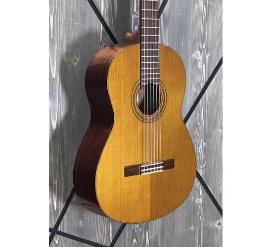 Yamaha CG162C классическая гитара USED
